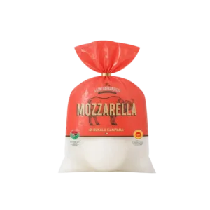 Mozzarella di Búfala Campana DOP de Il Contrabbandiere, elaborada con leche fresca de búfala pasteurizada de origen italiano. Se presenta en una pieza de 250 g conservada en su líquido de gobierno, con textura característica de pasta hilada y un formato adecuado para antipasti, ensaladas y otras elaboraciones de cocina profesional.